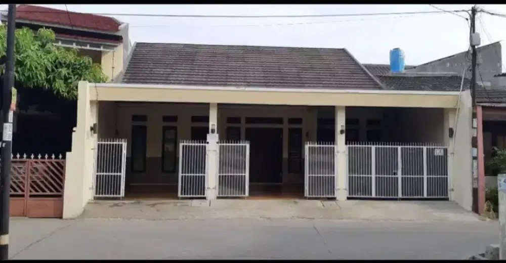 Disewakan rumah tinggal di pusat kota, perumahan aman dan strategis