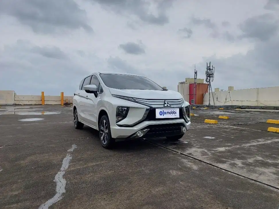 TDP 9,JT Mitsubishi Xpander 1.5 Sport Bensin-AT Putih 2018