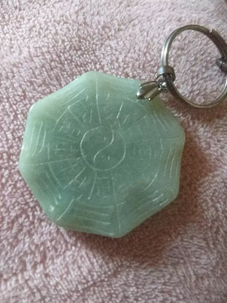 Giok Liontin Gambar Pentagram