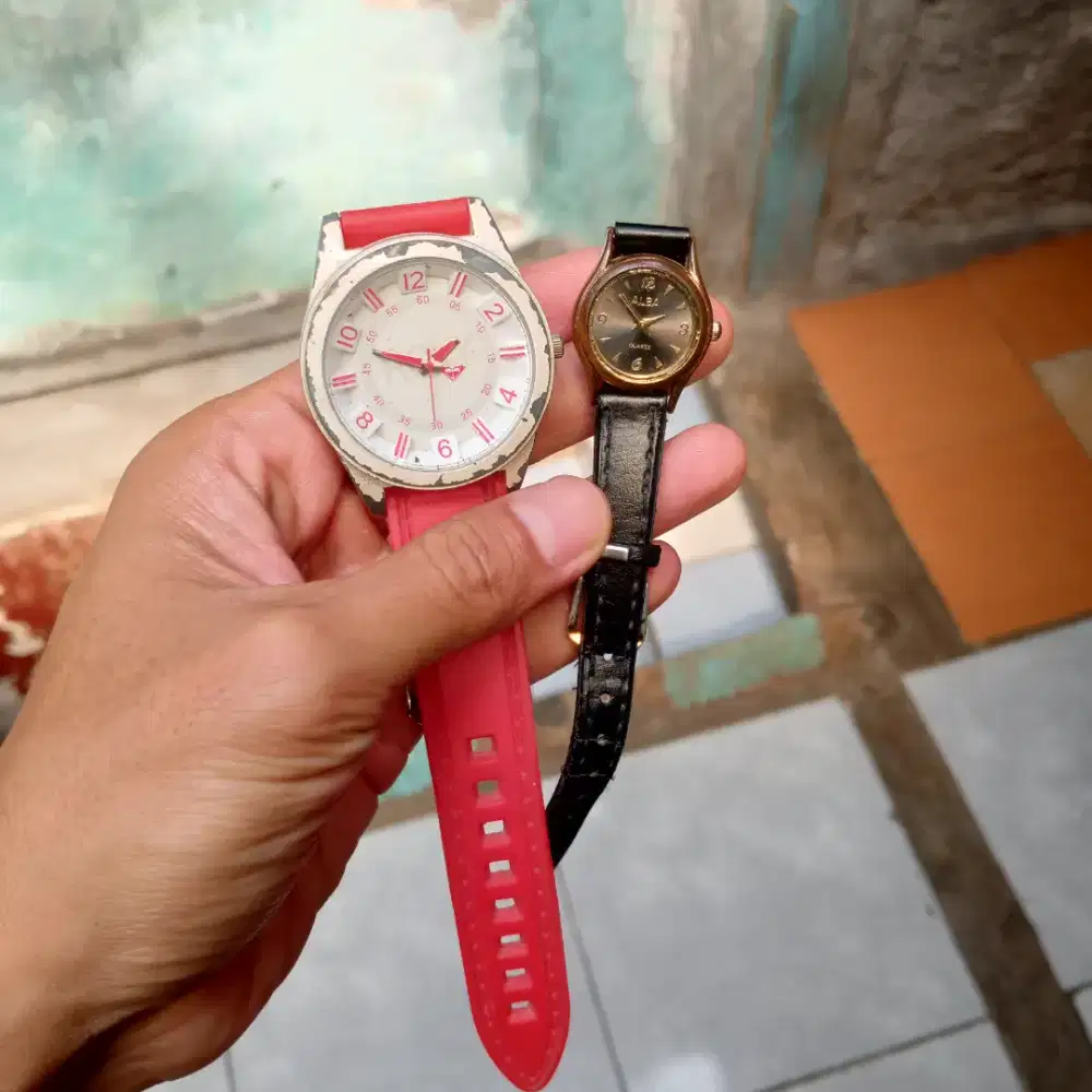 Jam tangan pria wanita Roxy dan Alba