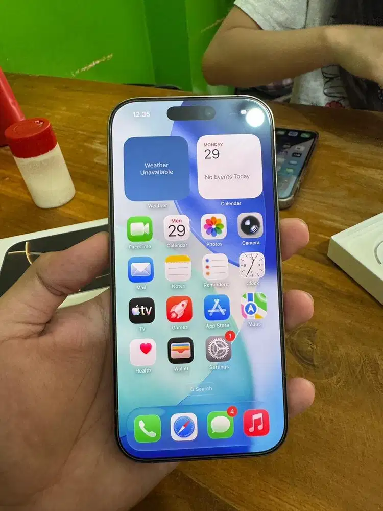 IPHONE 16 PRO 256GB IBOX NATURAL TITANIUM HOT ITEM