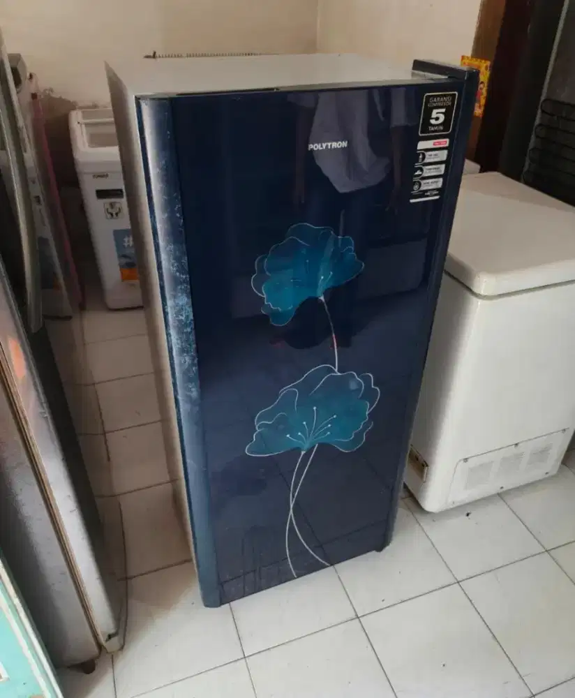 Kulkas Polytron