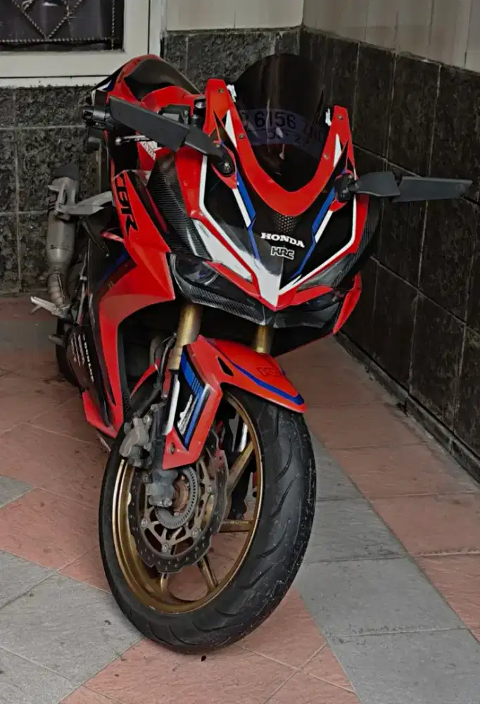 Honda CBR 250 250RR ABS Tipe tertinggi
