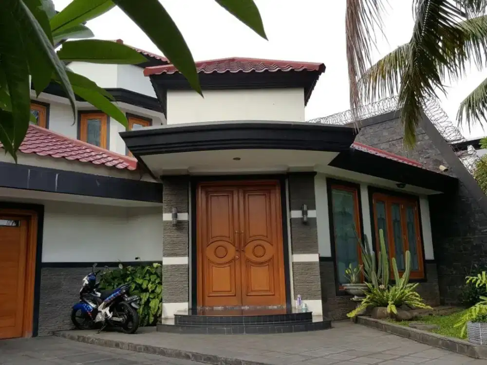Ss.3605- Murah !! Dijual Rumah Siap Huni Luas 640 Full Marmer & Granit Jalan 3 Mobil di Kayu Putih