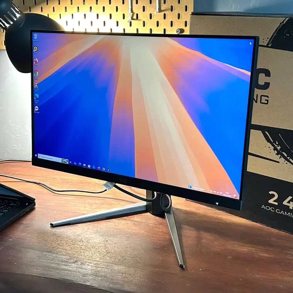 Monitor AOC 24G4 Gaming Fullset IPS Bazelles Refresh Rate 180Hz