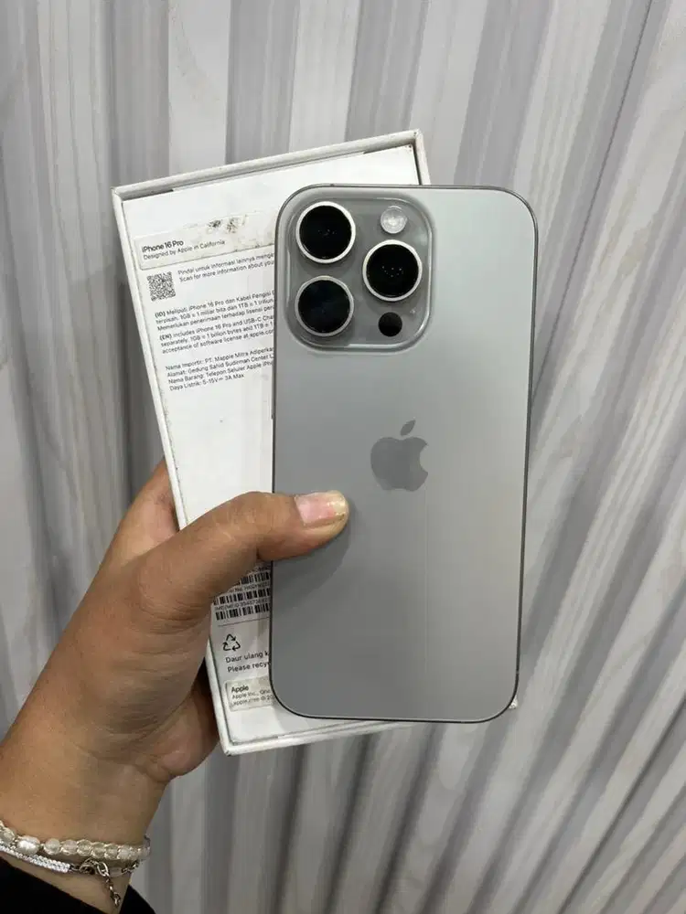 iPhone 16 Pro 256GB iBox