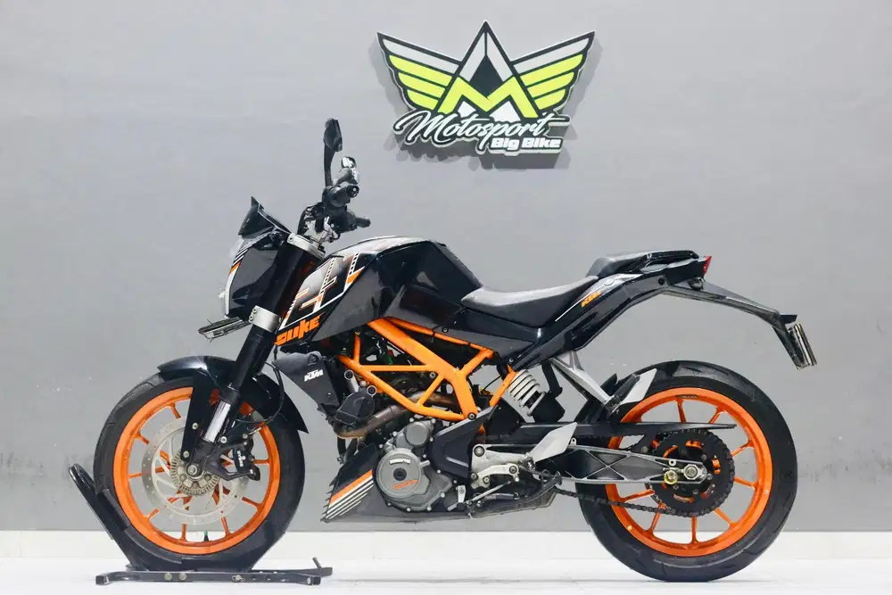 KTM Duke 250 ABS mulus mesin sehat siap pake