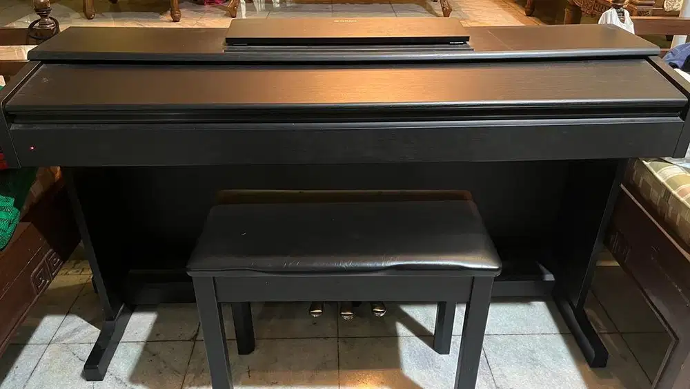 Yamaha Piano Electric YDP 144
