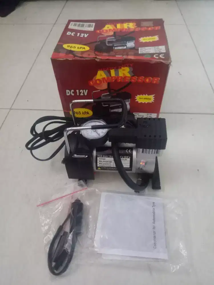 KOMPRESOR MINI PORTABLE/ POMPA BAN ELEKTRIK 12 VDC