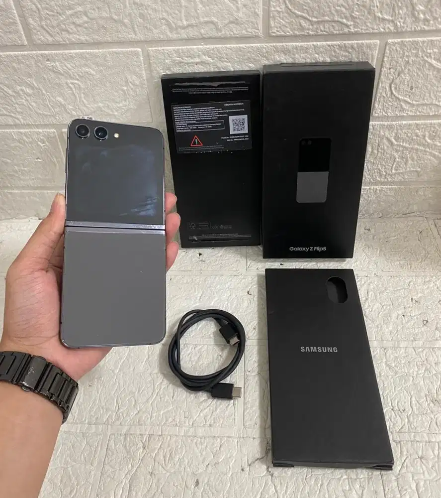 Samsung Z flip 5 8/256