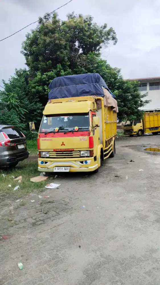 Sewa mobil pick up, engkel, dan truck. Untuk dalam dan luar kota