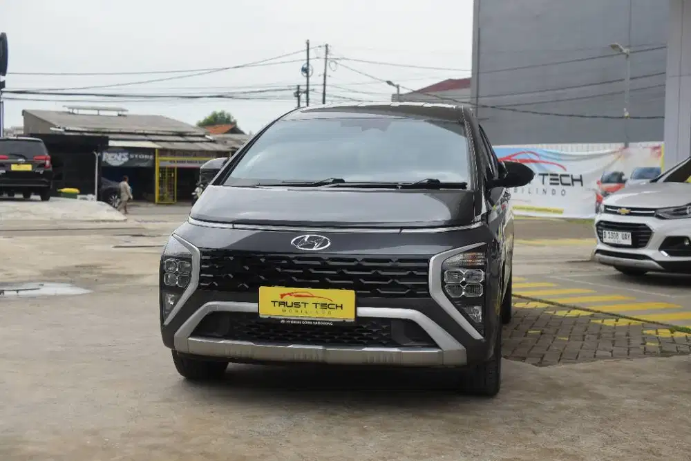 Stargazer Prime 2022 Gress - Hyundai SmartSense, Captain Seat,