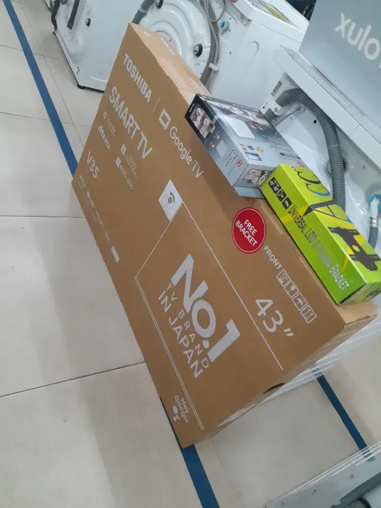 Toshiba 43 inch full hd goggle tv