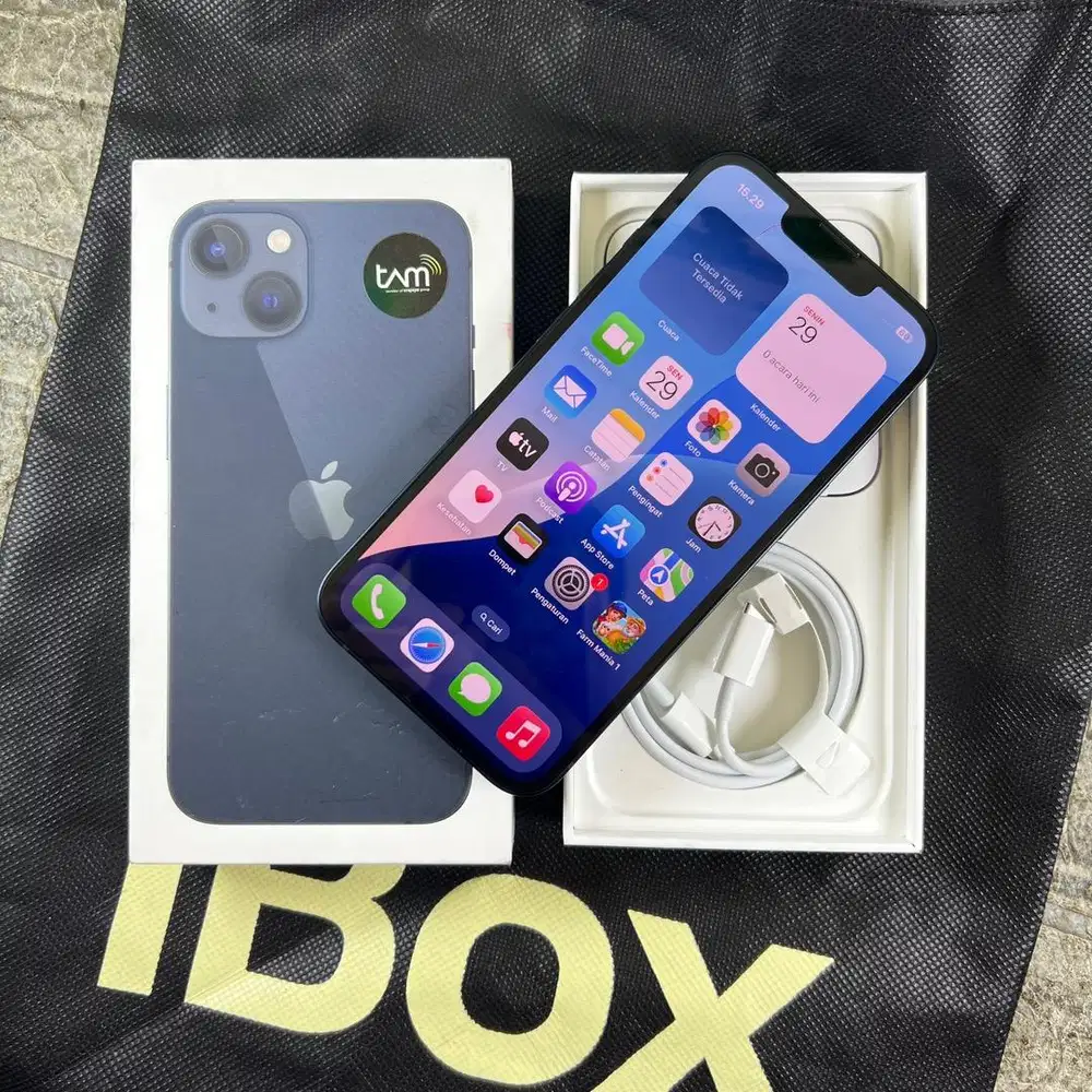 Iphone 13 128 Gb ibox belum terpakai cuma buka dus saja
