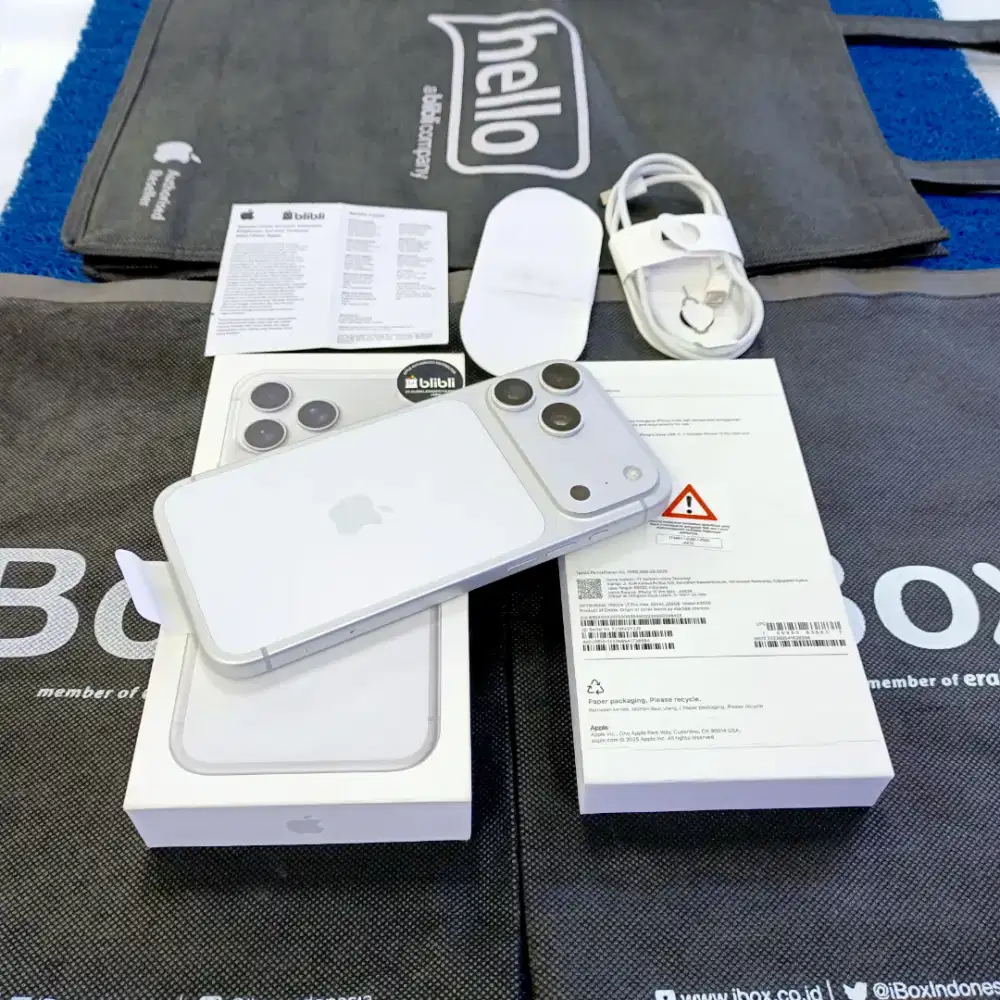 Iphone 17 Pro Max 256gb Pakai 2 Mnggu 99,9% like new resmi blibli 1thn