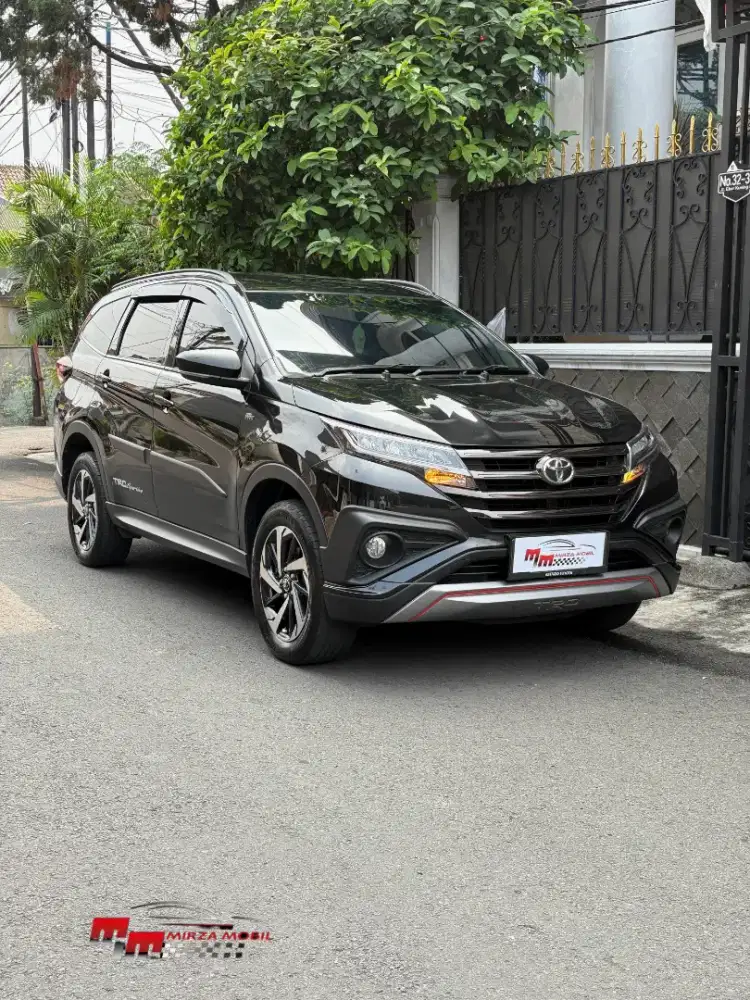 New RUSH S TRD Sportivo 1.5 AT 2021 Hitam
