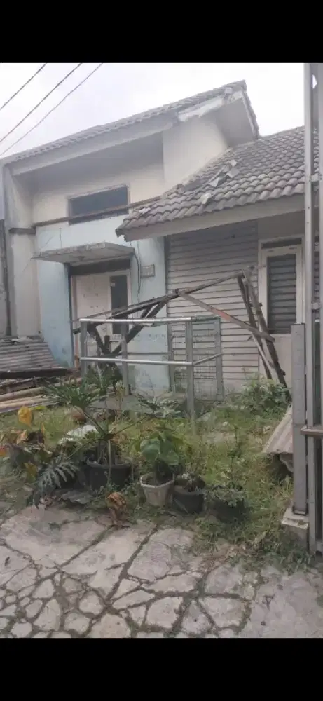 Di jual cepat BU (Nego) tidak renov sejak awal bangun