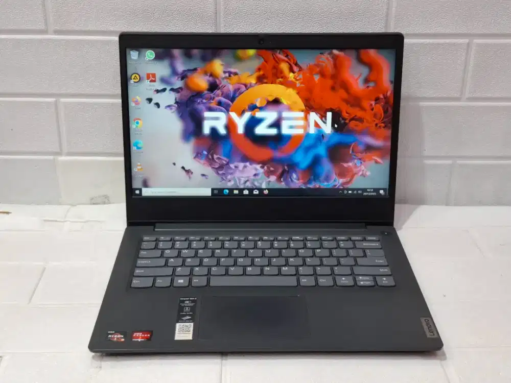 Lenovo Ideapad Slim 3  AMD Ryzen 3 3250U /Ram 4GB /SSD 256GB
