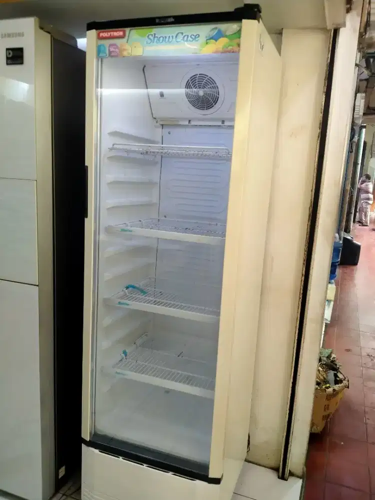 Showcase polytron normal