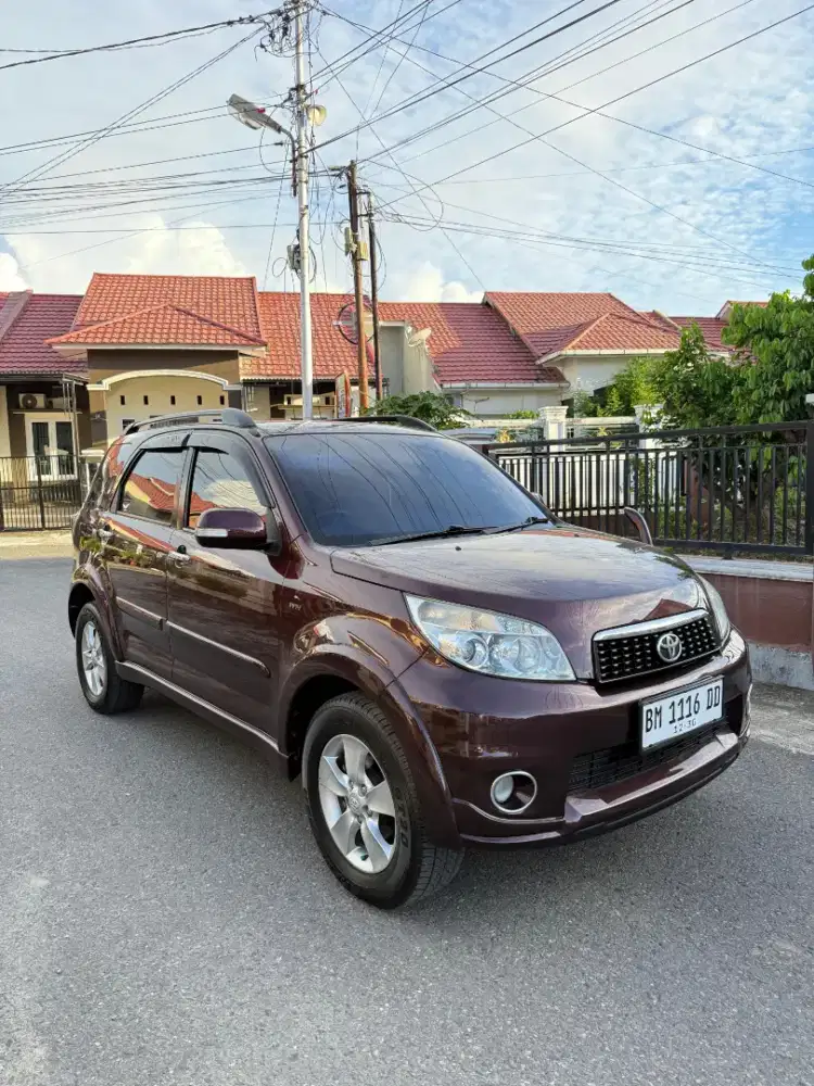 Dijual Rush G 2010 manual istimewa