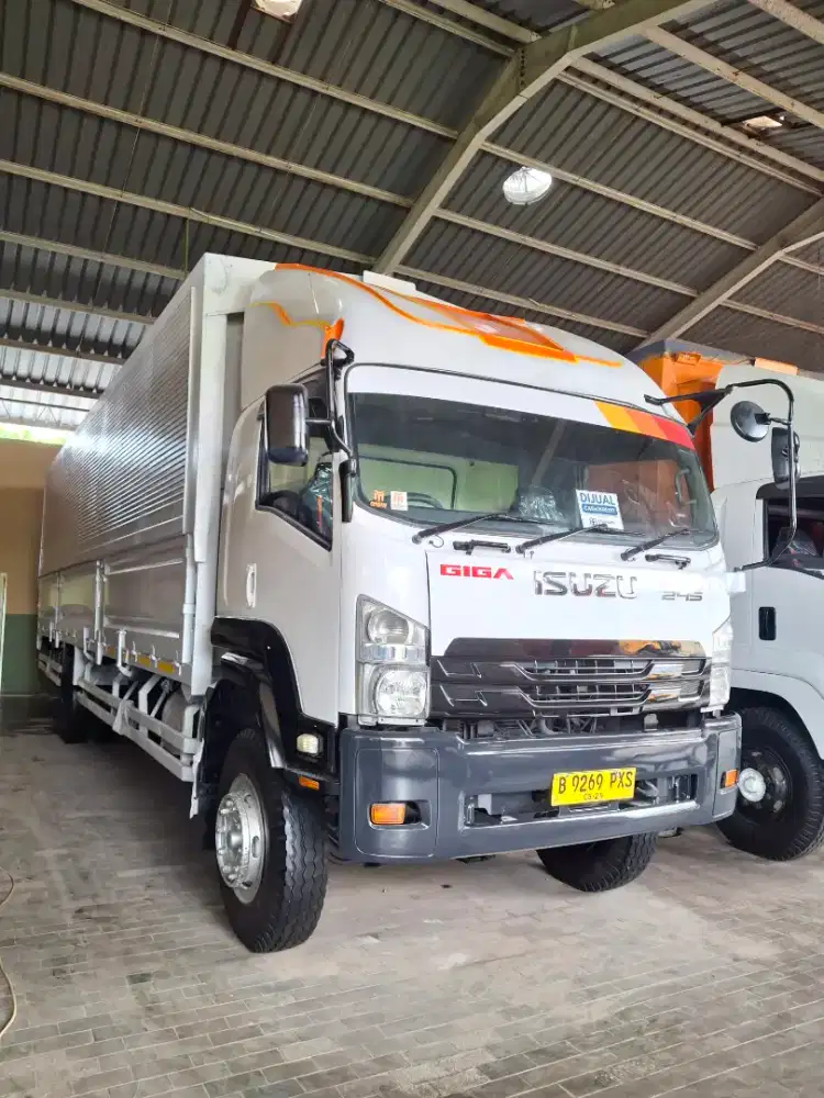 Wingbox Engkel Isuzu Giga Fvr 245ps Tahun
