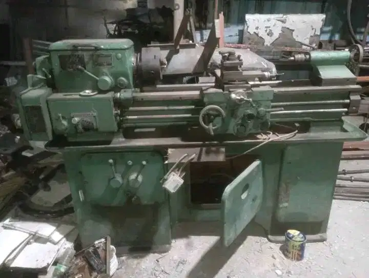 Mesin Bubut Manual Jiangxi C6127A China