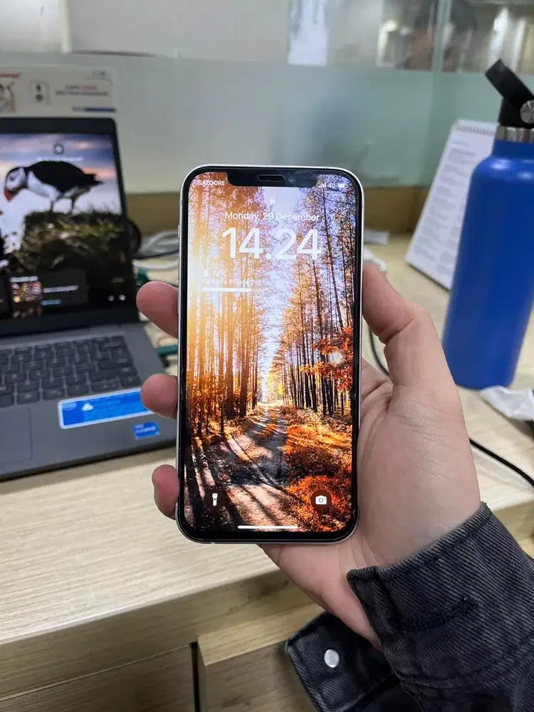 iPhone 12 64GB White