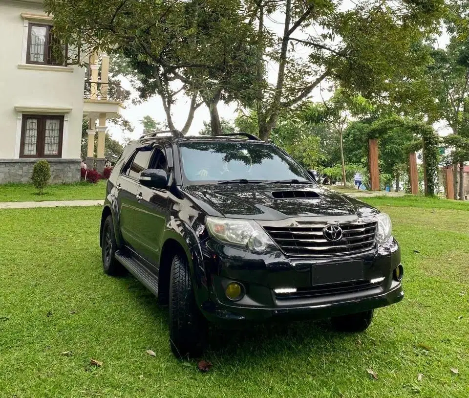 Toyota Fortuner VNT AT 2014