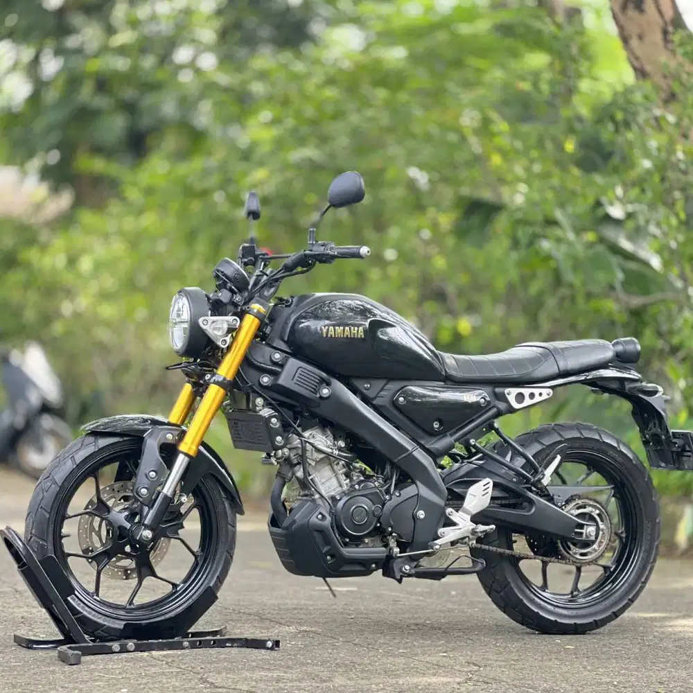 YAMAHA XSR 155 2023 BLACK KM 7K PAJAK ON SUPER GRESS