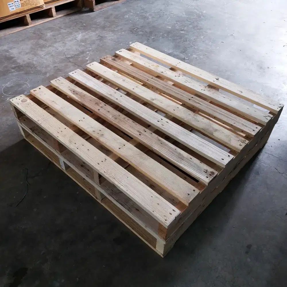 Pallet / Palet Kayu Tebal Uk. 100x90x13 Bekas
