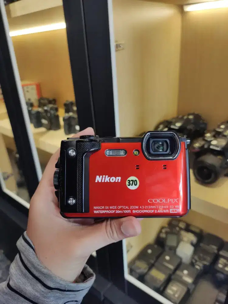 Nikon Coolpix W300 Waterproof 4K