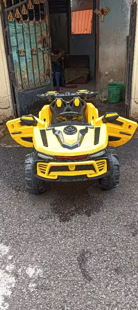 Mobil mobilan aki jumbo