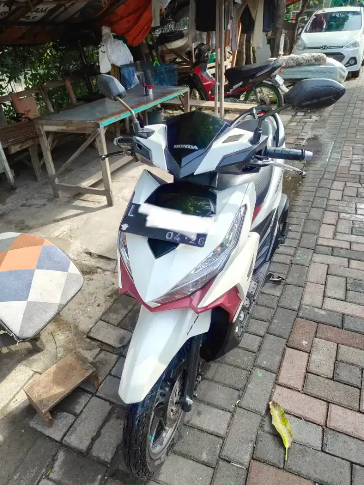 JUAL MOTOR HONDA VARIO LED OLD 150 CC WARNA PUTIH FAVORITE