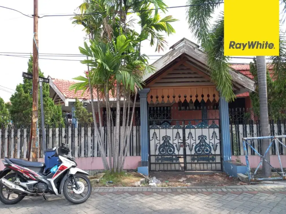 Dijual Rumah 2 lantai di Barata Jaya Surabaya