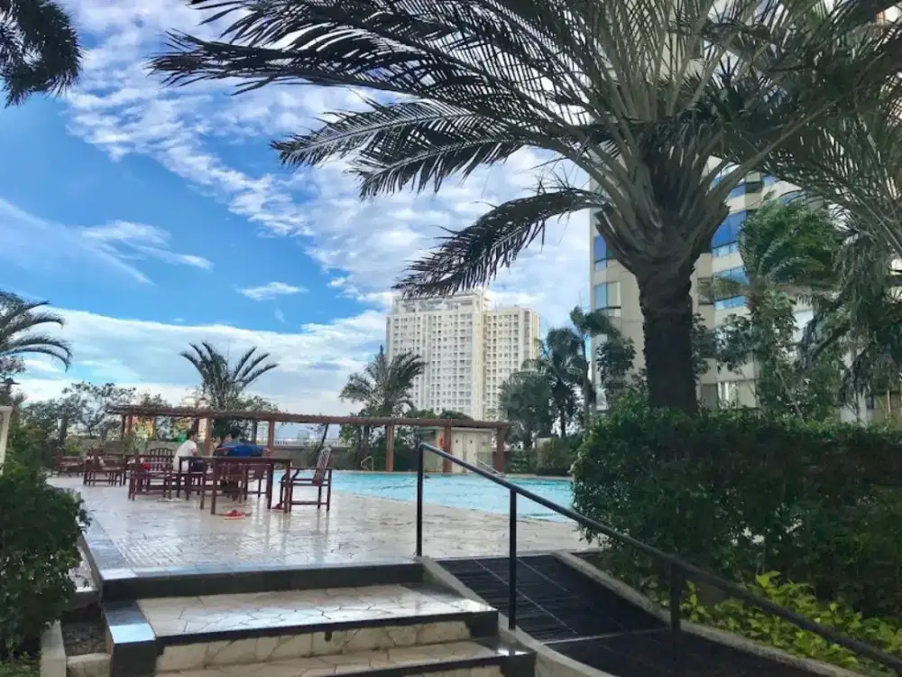 Apartemen Taman Anggrek siap huni, furnish, full renov, taman luas