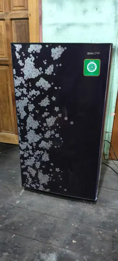 Kulkas 1 pintu sharp kirei nominus