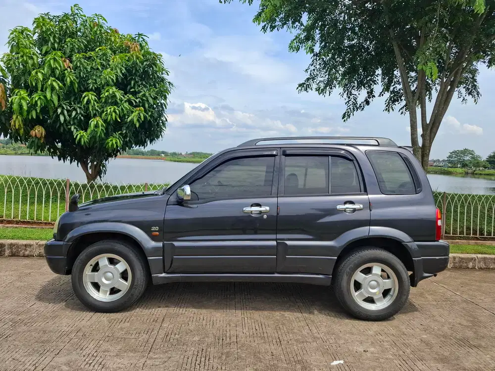 Suzuki Escudo 2001 Bensin