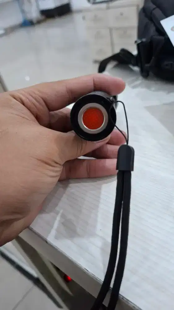 Senter Cree XM-L T6 8000 Lumens Charger