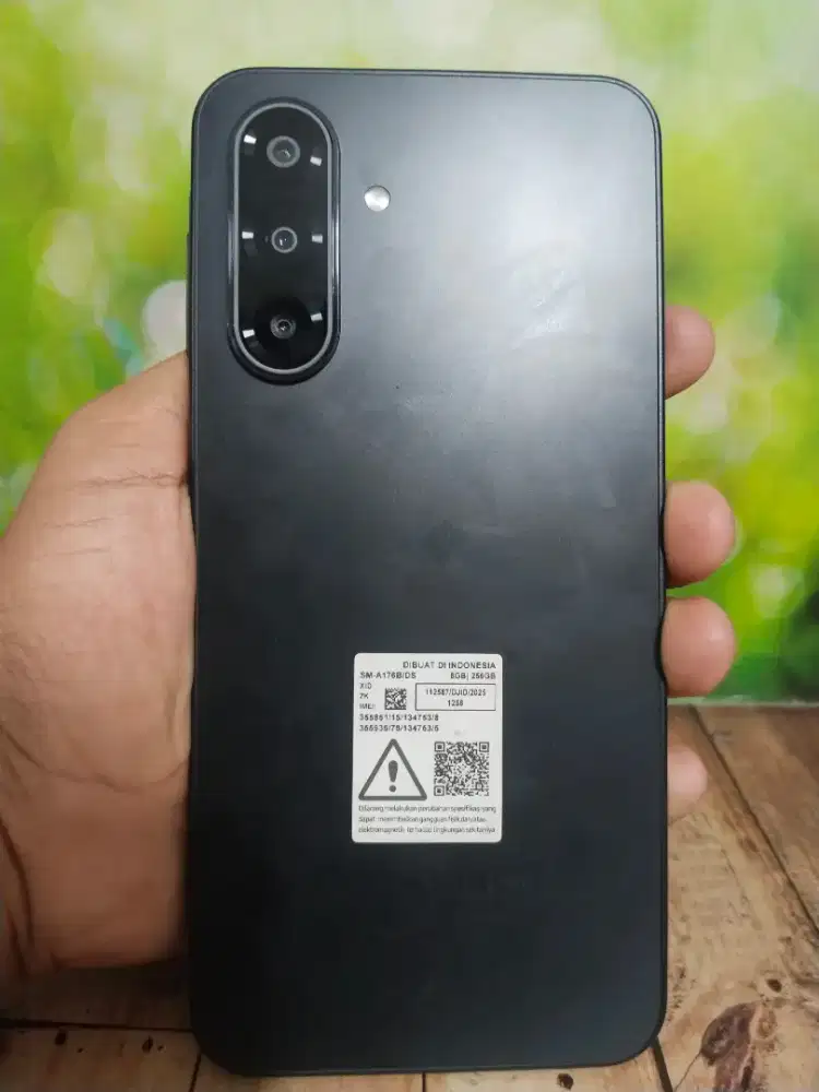 Samsung A17 5G ram/256GB