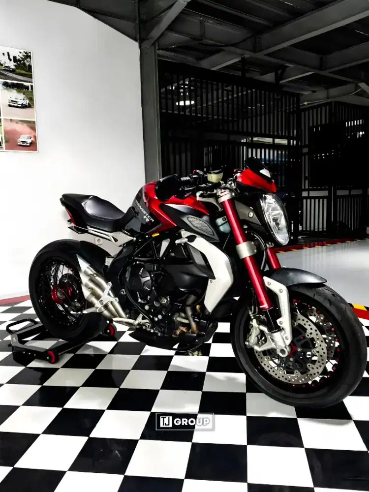 FOR SALE!! MV Augusta Brutale Dragster 800RR 2015