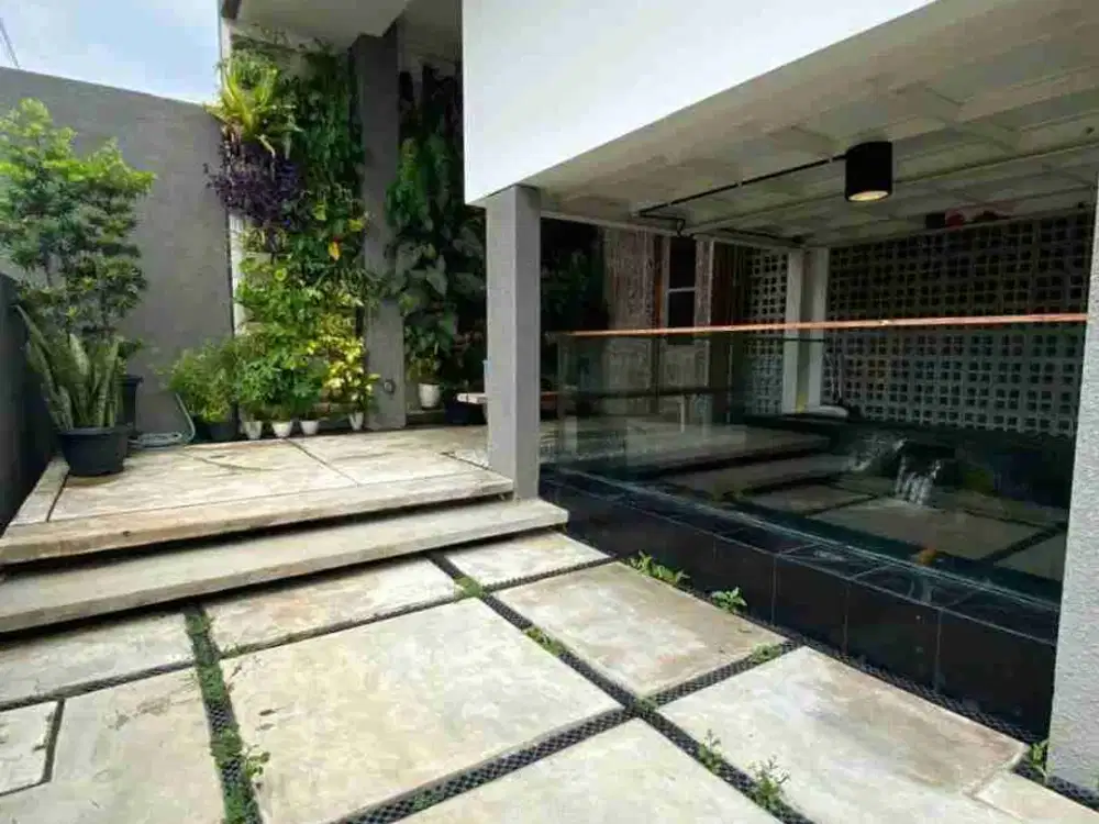 Dijual Rumah Modern Siap Huni Di Pulomas Jakarta Selatan