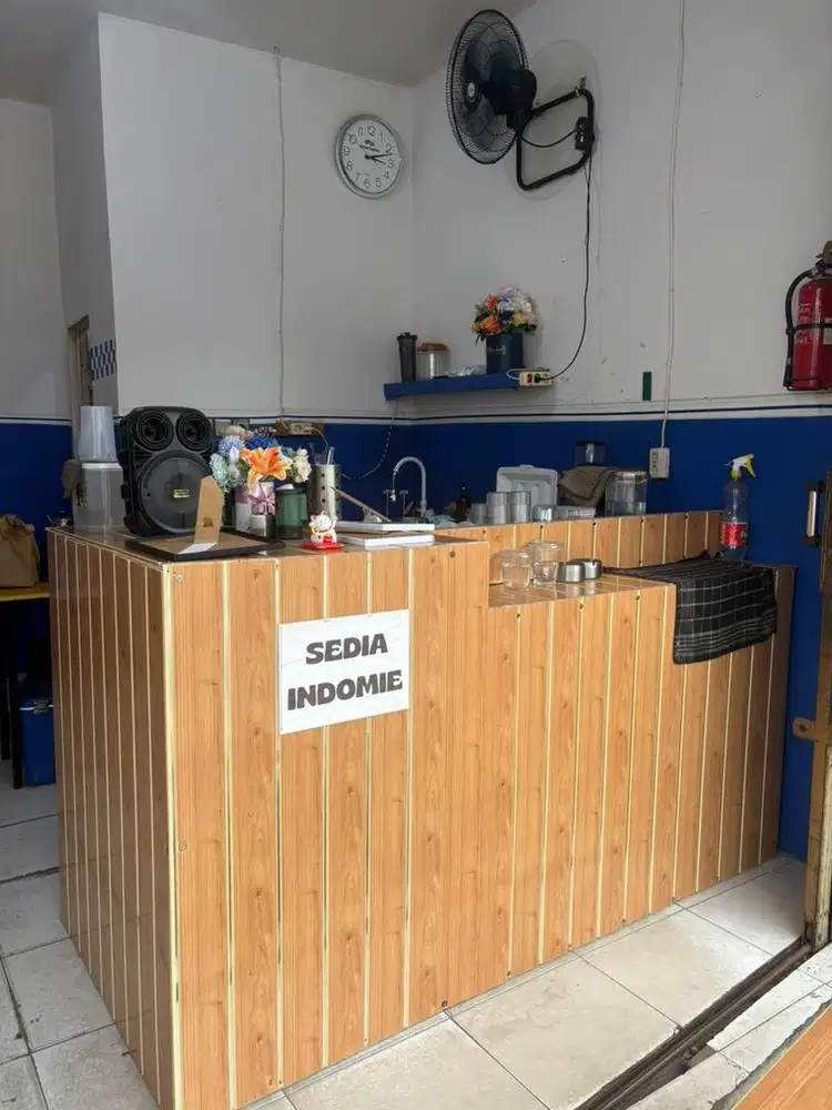 SATU SET MEJA DAGANG