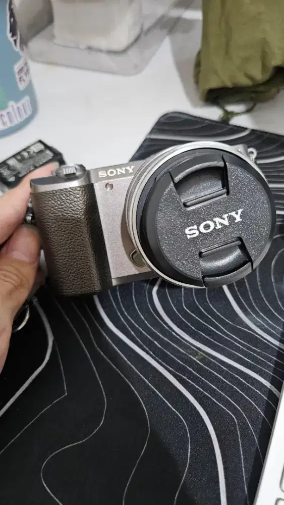 Sony A5100 + Lensa Fix 16mm
