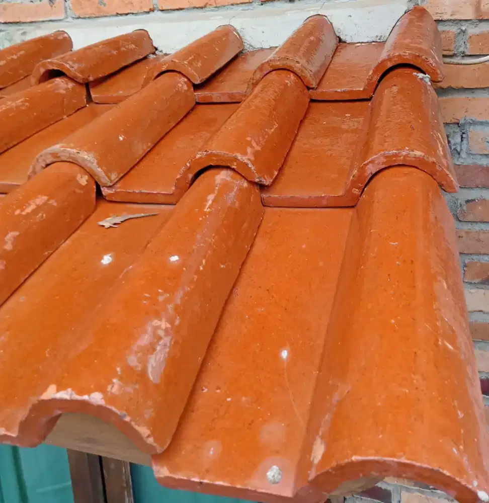 Genteng glasur bekas