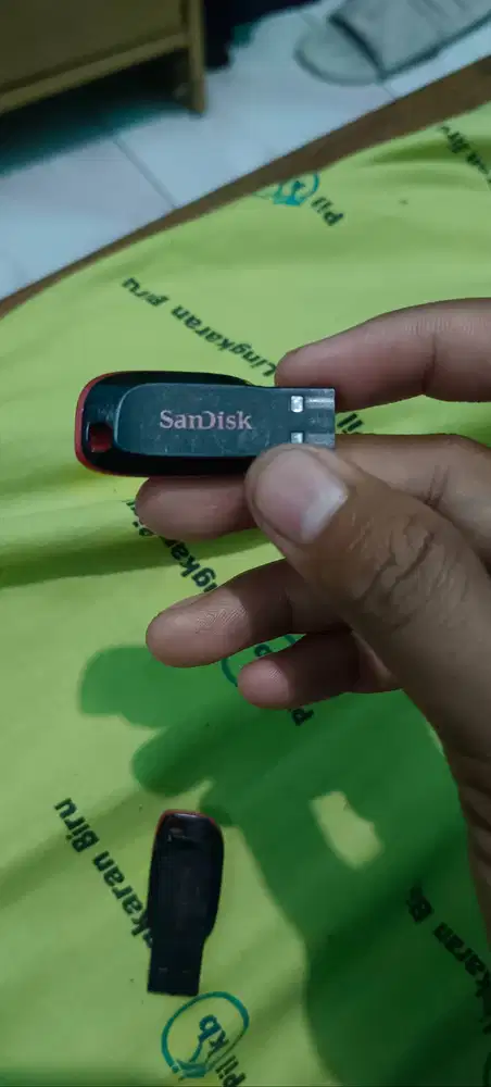 flashdisk sandisk 16Gb