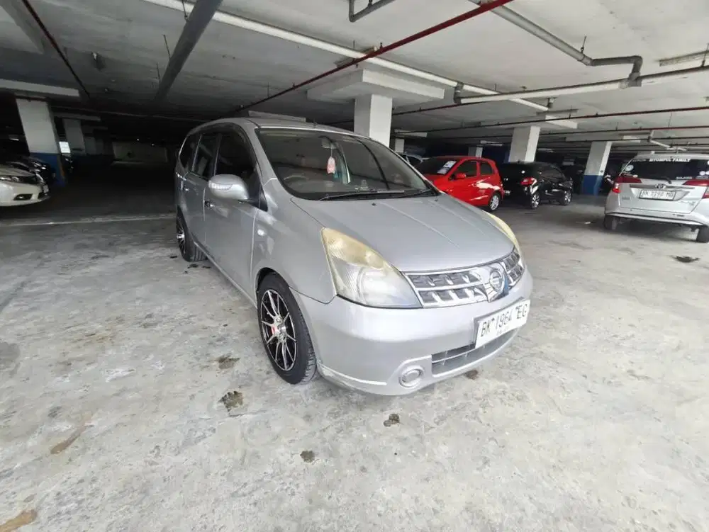 Nissan Livina XV manual 2007