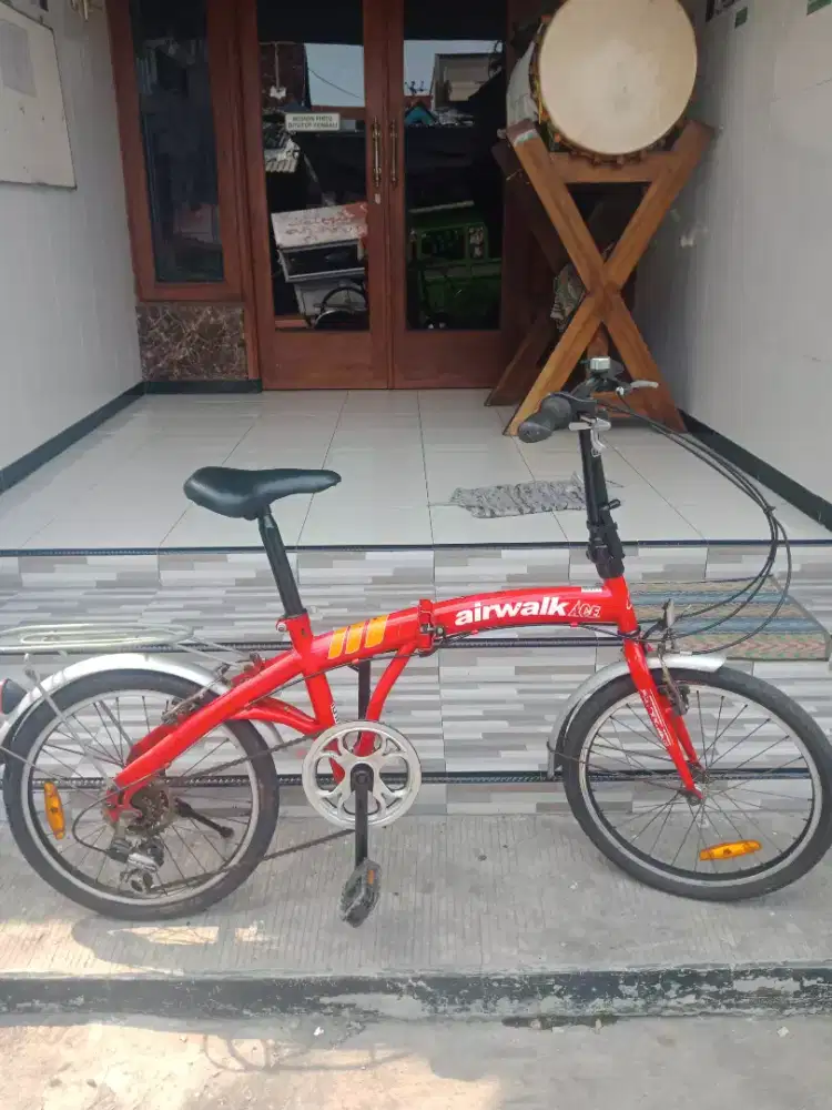 Sepeda Lipat merk AIRWALK ORI 6 SPEED MASIH BAGUS UK.20 SIAP PAKE NEGO