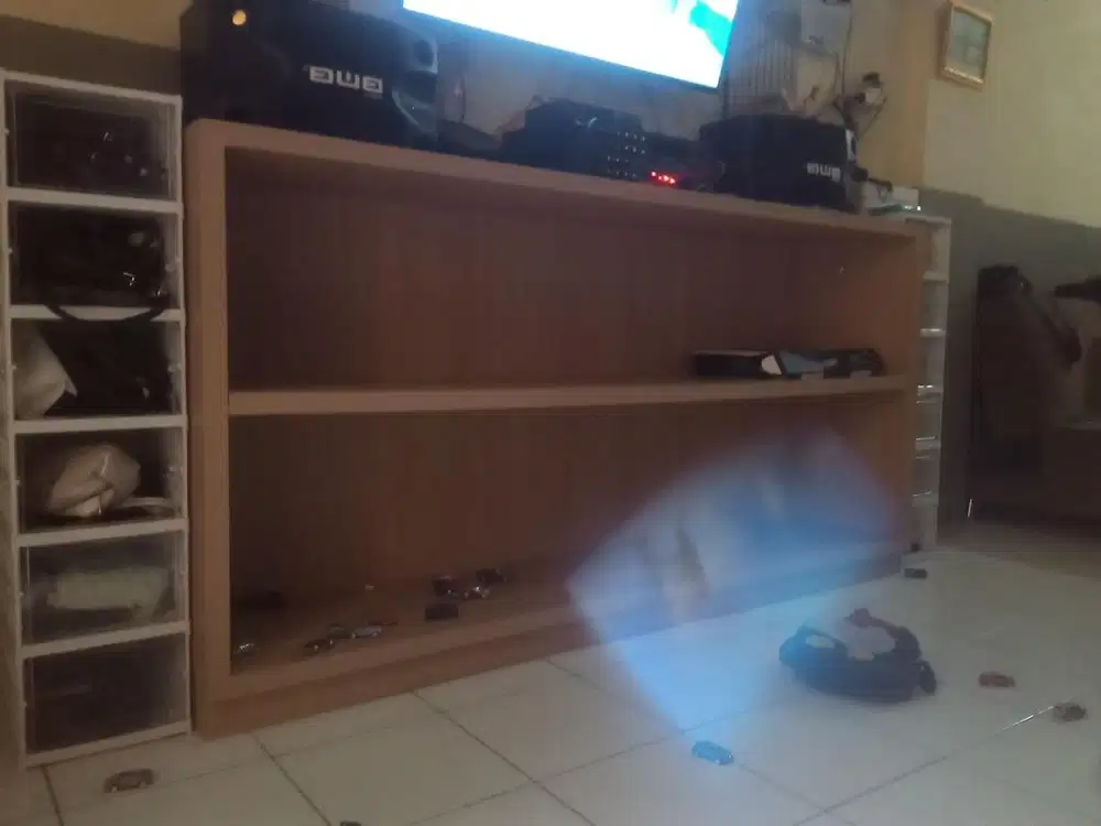 Rak serbaguna dan dipan kasur