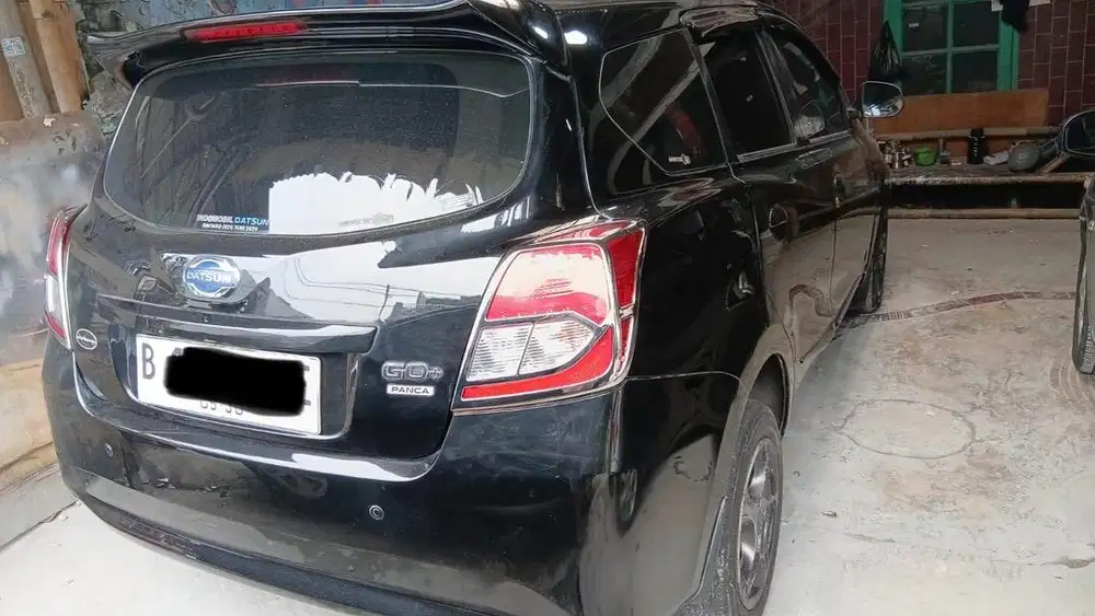 datsun go+ 2015 hitam