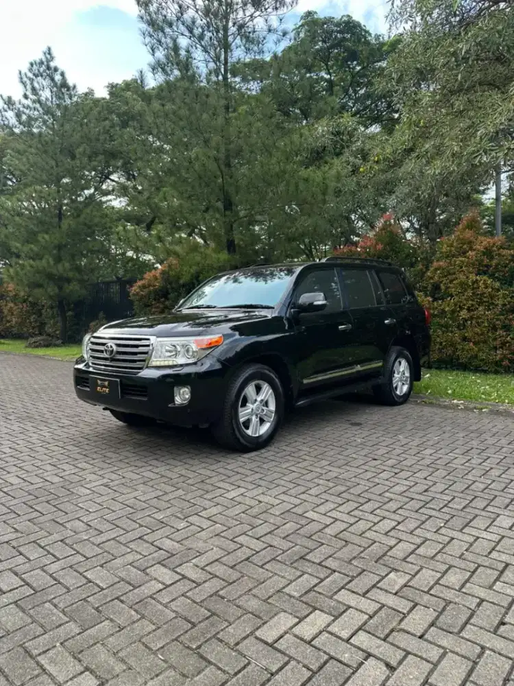 Toyota Land Cruiser 200 ATPM FULL SPEC 2012